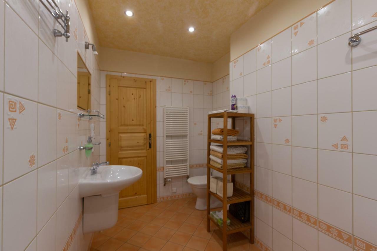 Penzion Pod Hradem Potštejn Exterior foto